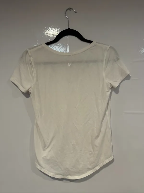 Women's Lululemon V-Neck Short Sleeve Top - White - Image 7