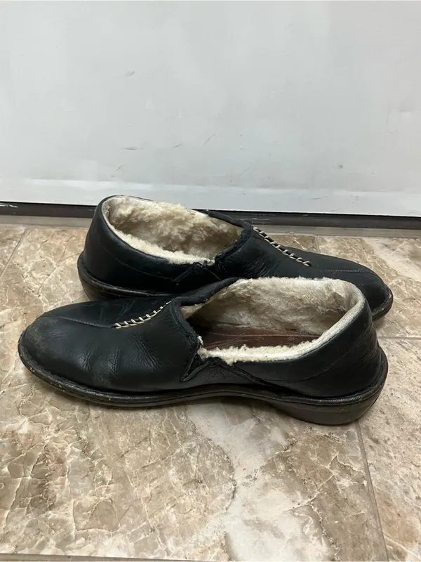 UGG Bettey Leather Slip On Clogs Mules Shoes 8 - Image 5
