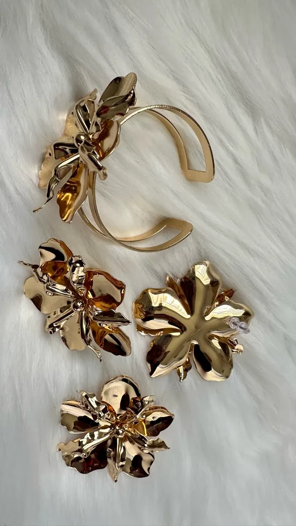 3-Piece Gold Flower Jewelry Set | Statement Earrings, Ring & Cuff Bracelet - Image 4