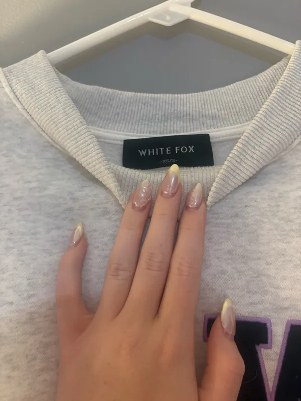 White Fox Hoodie Boutique - Image 3