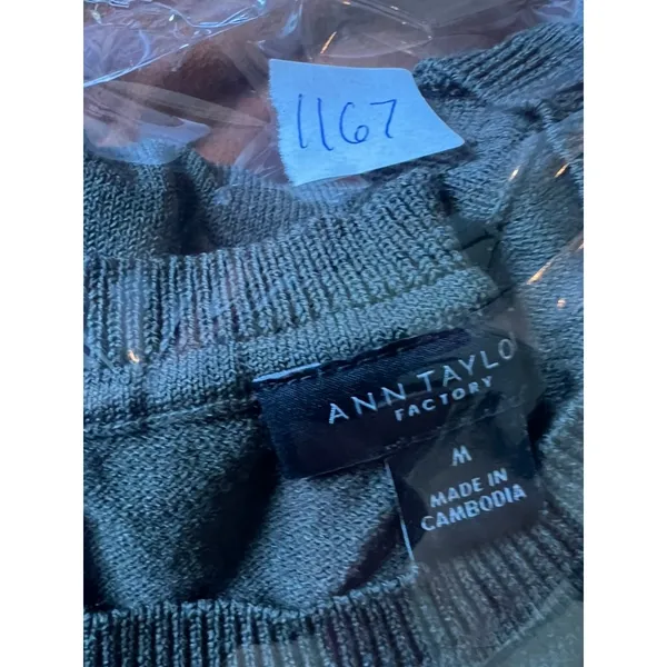 Ann‎ Taylor Factory Med Olive Green Ruffle Hem Crew Neck Sweater Minimal Office - Image 9
