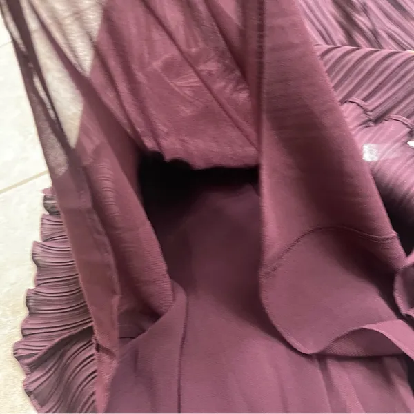 White House | Black Market NWT Sz 0P Burgundy Pleated Cutout‎ Maxi Dress w. Chain Orig Price $250 - Image 6