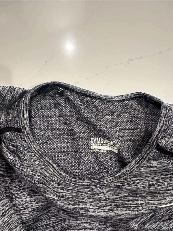 Gymshark vital seamless long sleeve shirt marled gray and black size large - Image 6