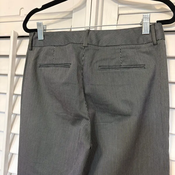 Ann Taylor Pinstripe Dress‎ Pants Size 2 - Image 4