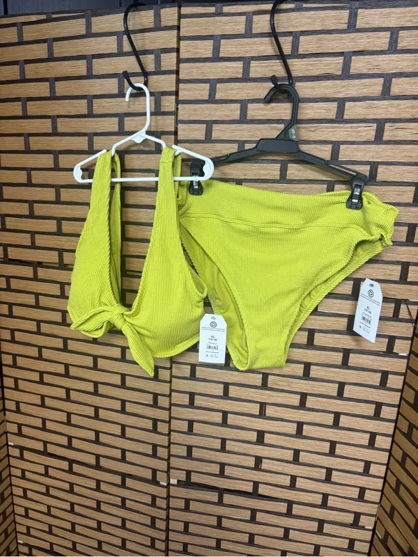 Time and tru green two piece bikini set size XL - Image 2