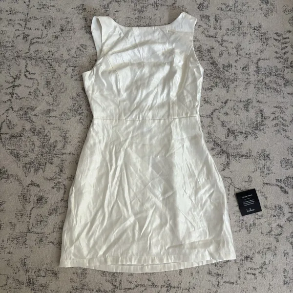 Lulus Sophisticated Selection White Sleeveless Backless Mini Dress Size large - Image 4