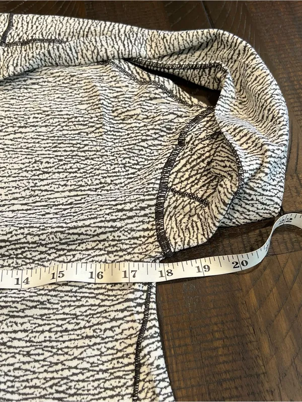 Lululemon Squad Goals Hoodie 4 women - Image 8
