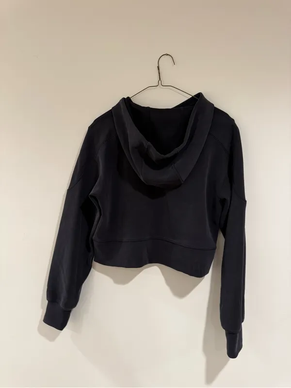 Lululemon Cropped Black Hoodie - Image 5