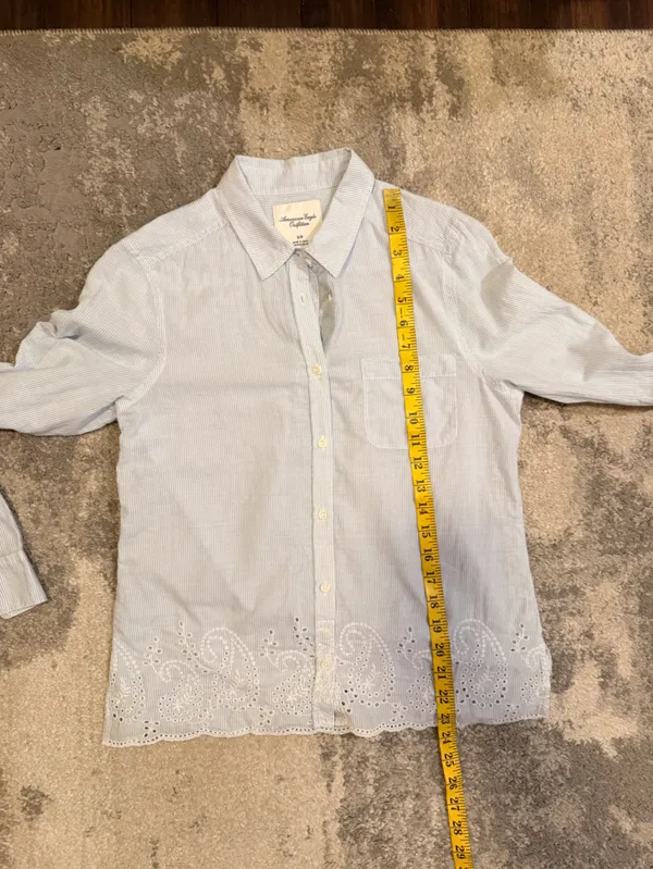 Women’s American Eagle Light Blue Hem Button-Up Shirt - Image 6