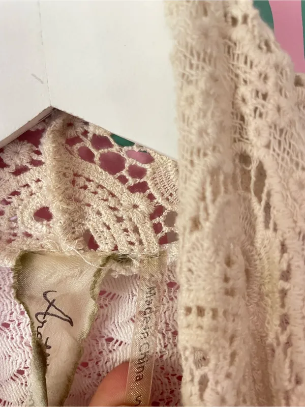 Aratta Silent Journey Shawl Thermal Lace Crochet Open Waterfall Cardigan Small - Image 4