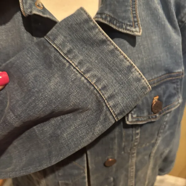 Soft Surroundings Denim Jacket Women's Large Blue‎ Jean Jacket Embossed Buttons - Image 7