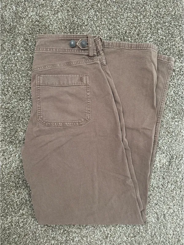 American Eagle Brown Cargo Pants - Image 5