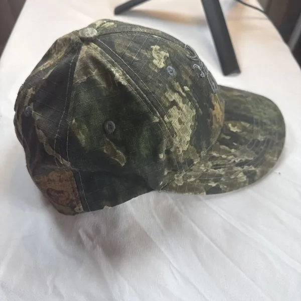 Browning Women’s Camo Baseball Cap Preowned - Image 3