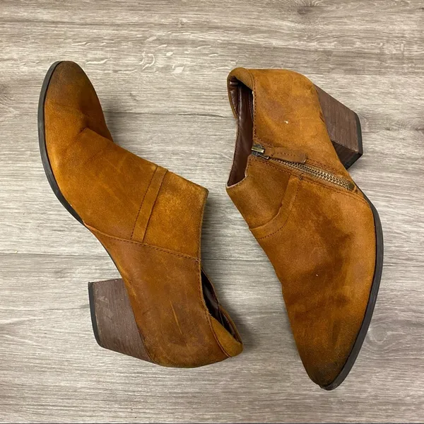 Franco Sarto Greco Cognac Suede Ankle Booties Block Heel Size 9 - Image 2