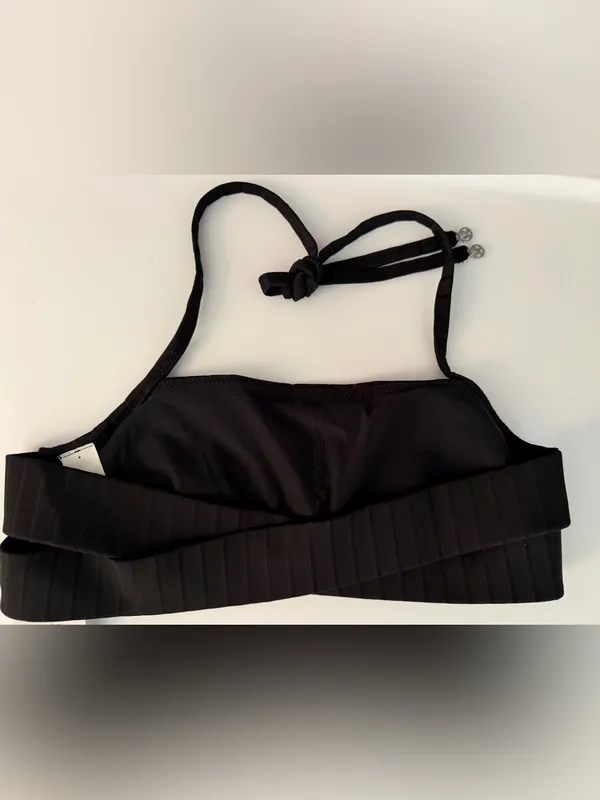 Lululemon Ribbed Halter Cross-Back Swim Top in black A/B Cup Size 4 NWT - Image 5