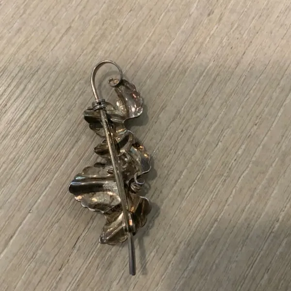 Vintage Leaf Brooch - Image 2