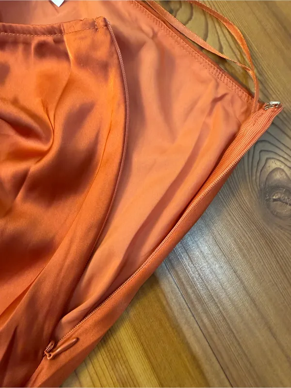Petal & Pup Forelle One-Shoulder Cut Out Satin Midi Dress in Rust/Copper XL NWT - Image 8
