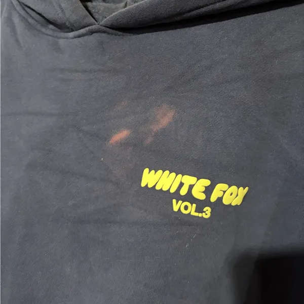 White fox sweatshirt - Image 2