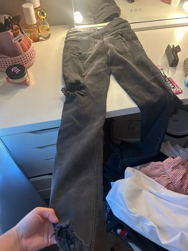 Black American Eagle Jeans Distressed - Image 4