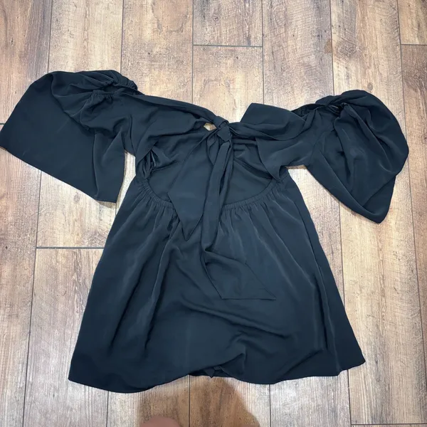 Abercrombie & Fitch Angel Sleeve Mini Skort Dress Women's L Silky Feel Open Back - Image 4
