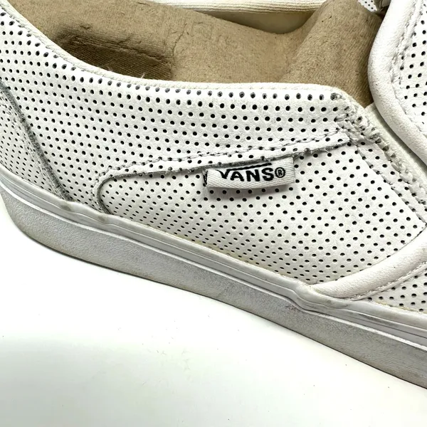 Vans Size 8.5 Sneaker White Pin Dot Leather Slip On Flats Skater‎ Casual Punk - Image 6