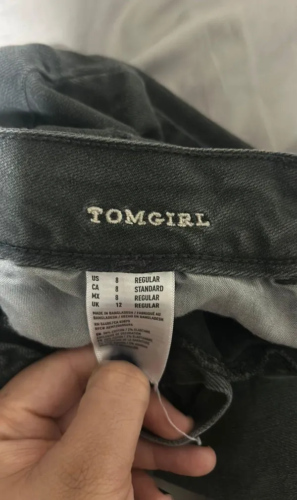 American Eagle Outfitters Tomgirl Jeans - Image 2
