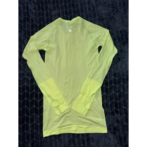 Lululemon Women's Swiftly Tech‎ Long Sleeve 2.0 Race Length Electric Size 4 - Image 5