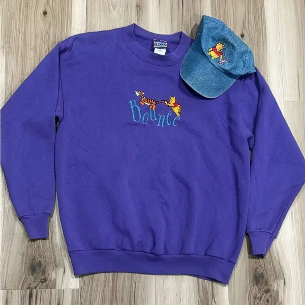 Disney Pooh Vintage 90’s Bounce Crewneck Purple Sweater Women’s Medium - Image 5