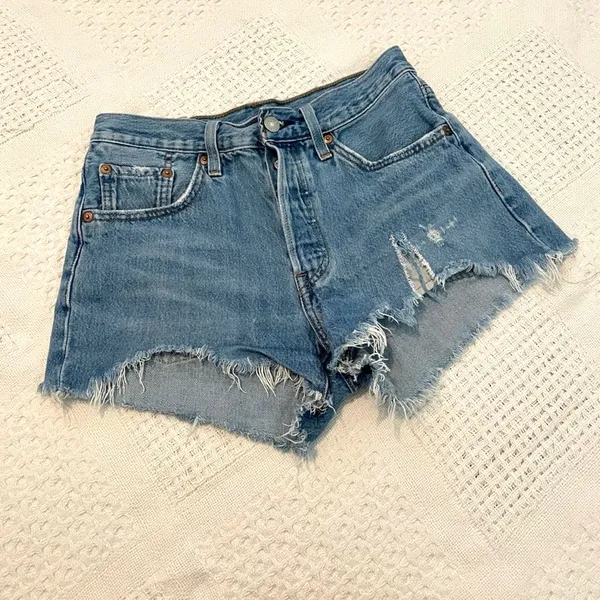 Levi's 501 25 button fly jean shorts distressed cut offs SH2 3569 - Image 8