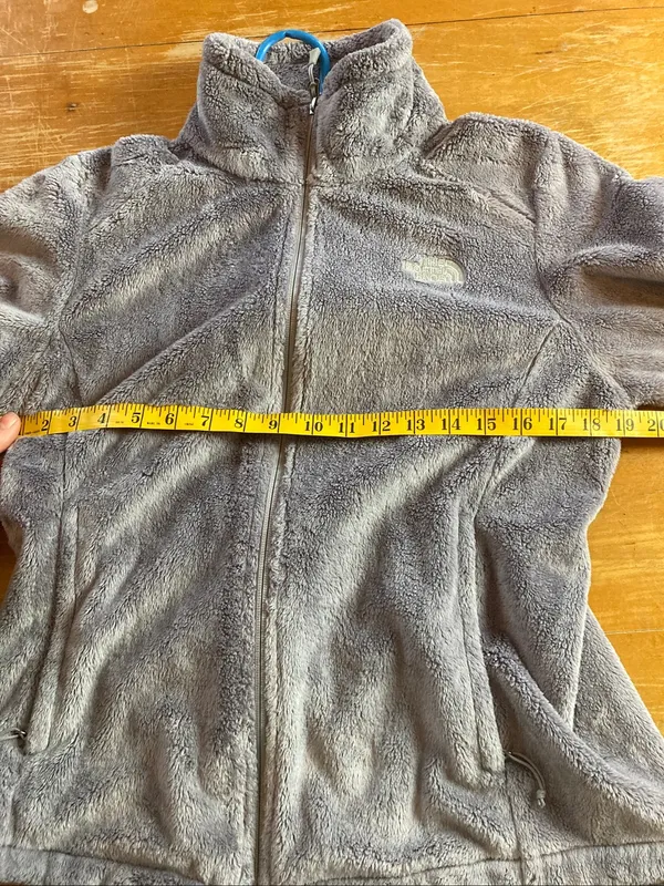 The North Face Women's Gray Plush Full Zip Teddy Fleece Jacket - Image 9