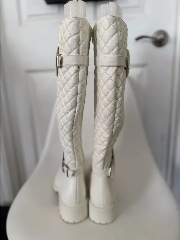 White quilted knee high boots Size 10 - Image 3