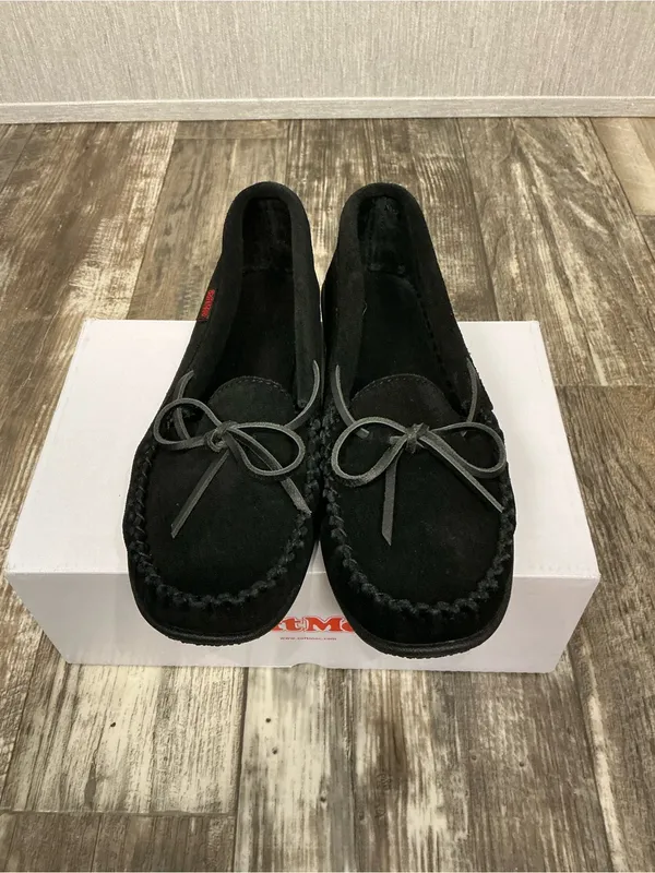 Softmoc Classic Black Faux-Fur Lined Moccasin Flats Size 9 - Image 7