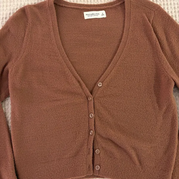 Abercrombie Button Up Cardigan - Image 4