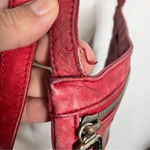 HOBO red‎ leather crossbody bag small size - Image 4