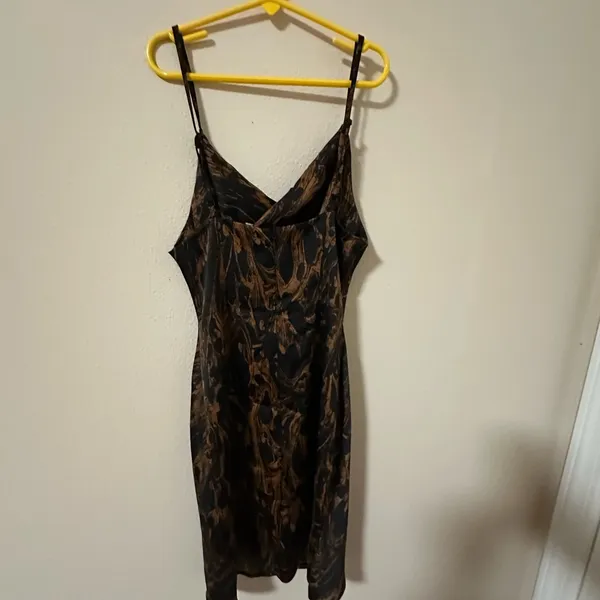 Urban Outfitters Black and Brown Swirl Design Fashionable Dress - Image 3