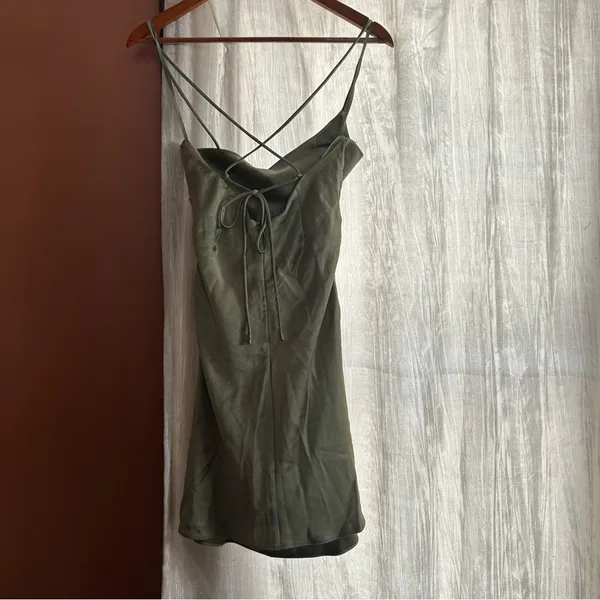 Line & Dot Revolve Hunnie Mini‎ Dress Moss Green Ruched Strappy NWT Size XS - Image 5