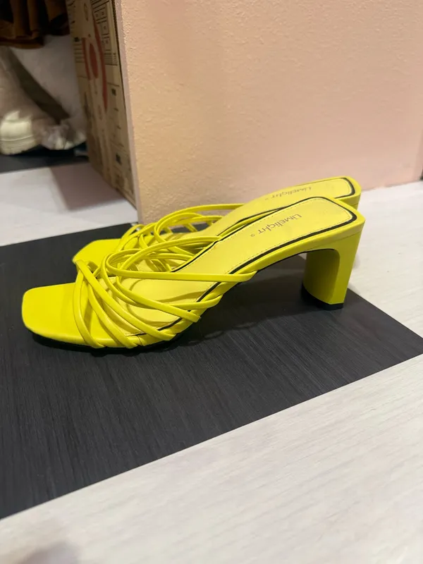 1 inch heels  - Image 2