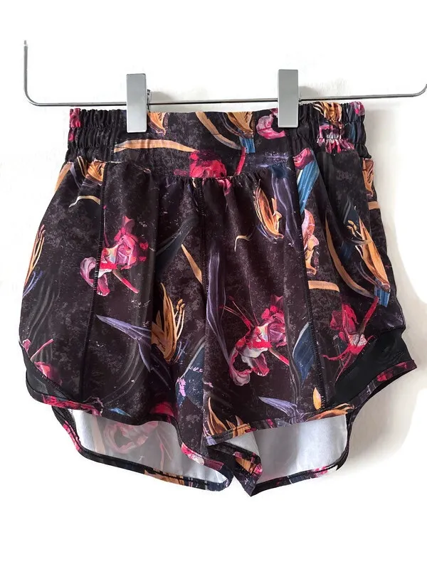 Lululemon Hotty Hot Shorts Size 2 - Image 2