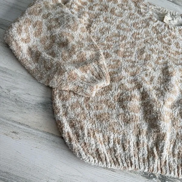 NWT Saltwater Luxe Animal Leopard Print Fuzzy Crew Neck Sweater XL Beige Tan‎ - Image 4