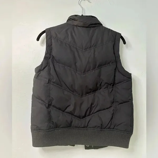 Gap Down Puffer Vest Women's Size XS Black Y2K Warm Ski - Image 2