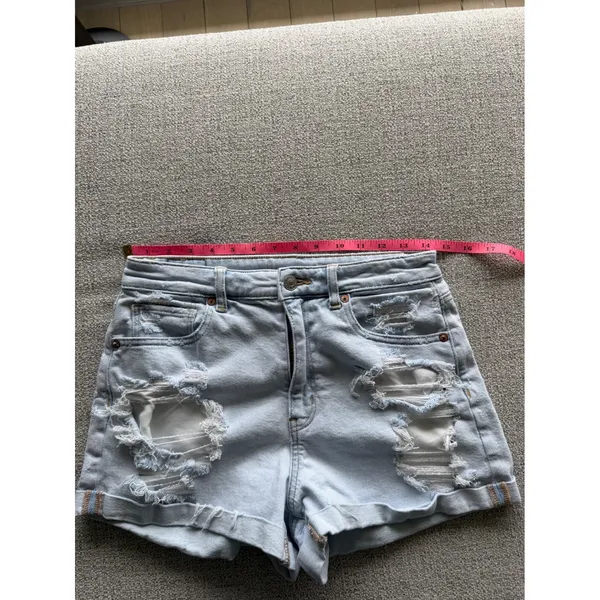 American Eagle High Waisted Distressed Denim Shorts Light Wash Size 8‎ Cuffed - Image 4