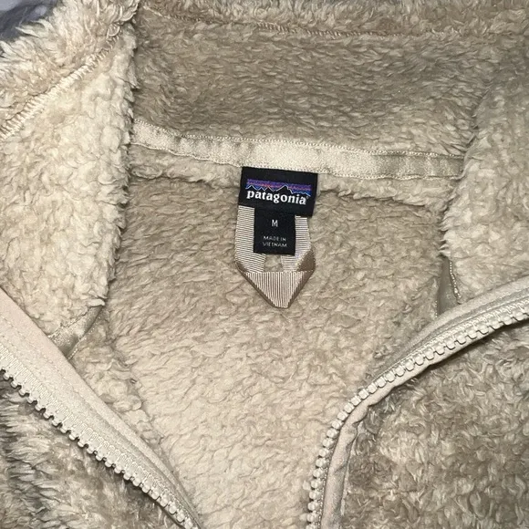 Patagonia Women’s Los Gatos Fleece Quarter Zip in Khaki,‎ Size M - Image 3