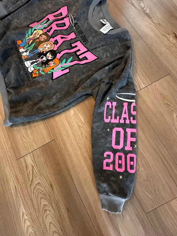 Fleece Bratz Sweatshirt Gray Size XL - Image 5