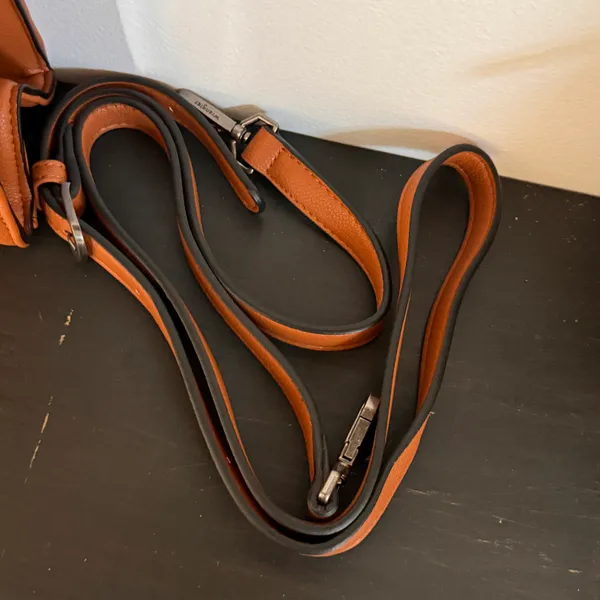 New Never Used Whipstitch Tote Crossbody BAG - Image 2