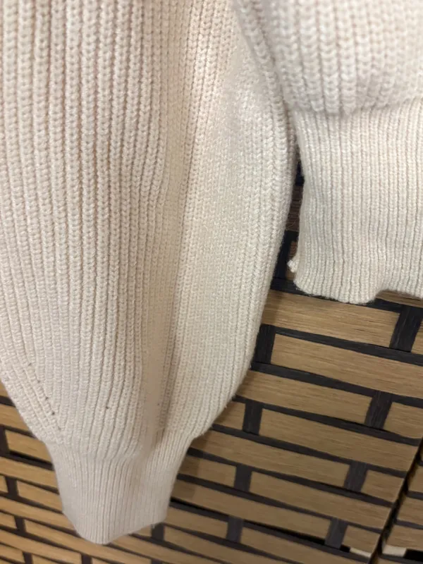 Steve Madden beige pullover size medium - Image 5