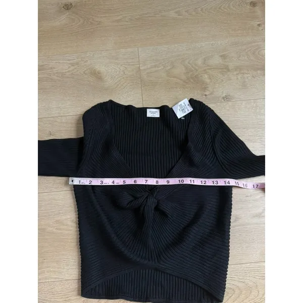 NWT Abercrombie & Fitch black ribbed twist-front cropped sweater stretch size S - Image 6