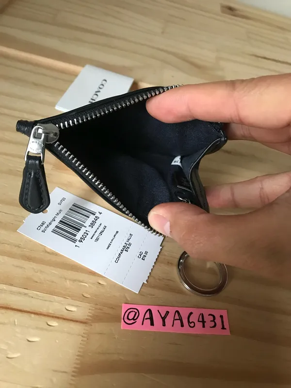 Coach Card Holder - Image 6