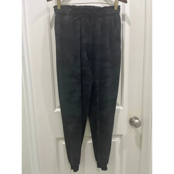 Lululemon Keep Moving Pant 7/8 High-Rise Heritage 365 Camo Deep Coal Multi Sz 6 - Image 2