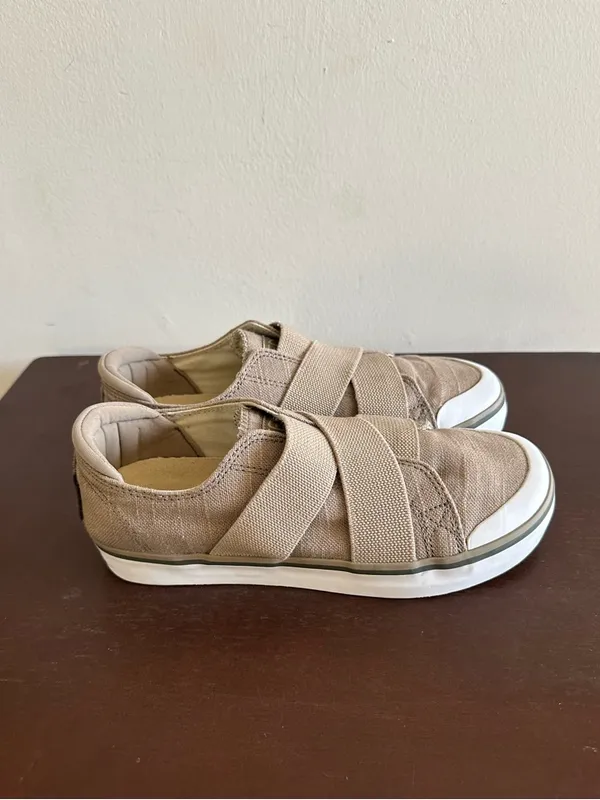 KEEN Elsa III Casual Low Top Sneakers Beige Brown Canvas Slip On Size 7 - Image 2