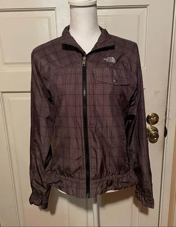 The North Face Women’s Windbreaker - Image 16